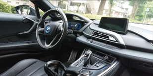 BMW i8 クーペ